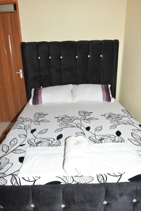 Skuta Hillview Apartment Nyeri Kültér fotó